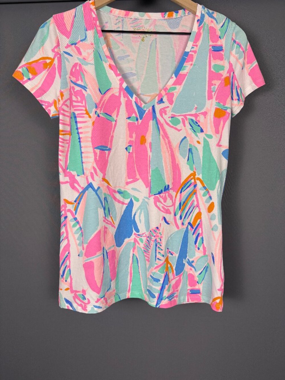 Lilly Pulitzer Michelle V Neck Tee Out to Sea Sailboat Print Medium